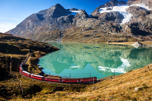 Atemberaubender Glacier- & Bernina-Express